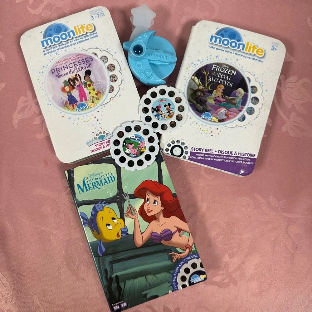 Moonlite Storybook Projector Bundle Disney Frozen Little Mermaid Mickey 5 Reels